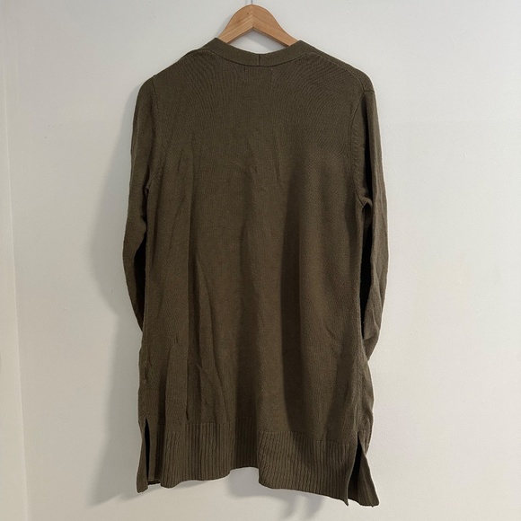 Old Navy Cardigan  Women’s size L  Olive Green Mid Thigh Length with Pockets - Picture 4 of 6